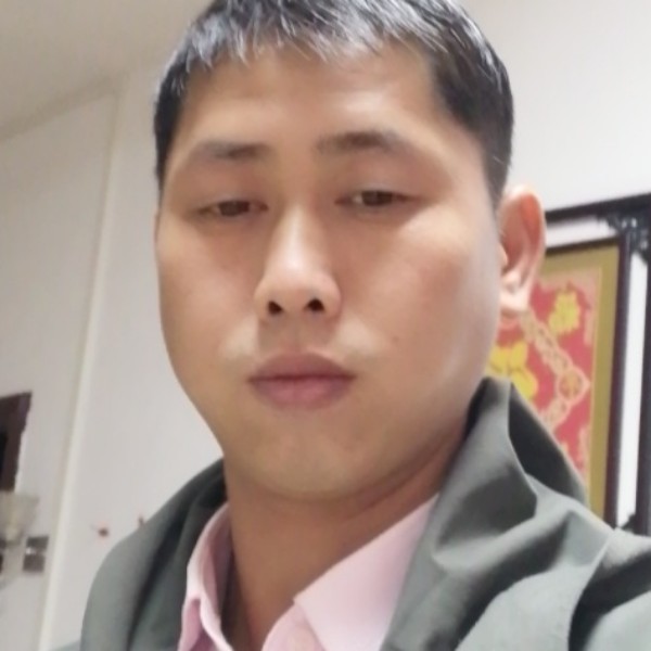 魏天养的照片