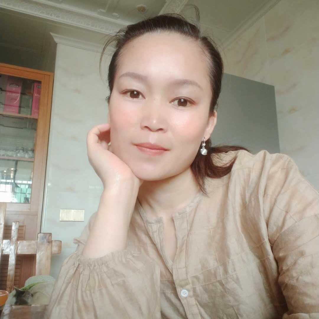外向与柠檬的照片