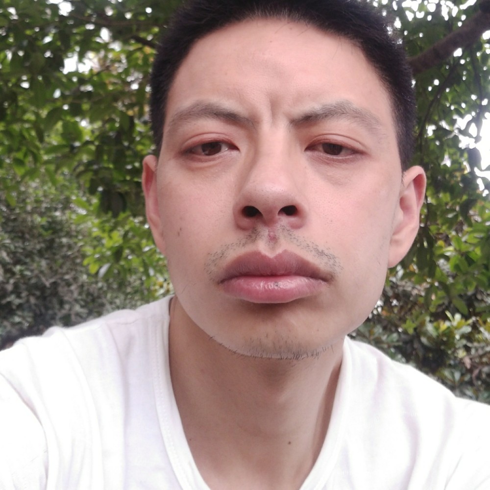 天真打煎蛋的照片