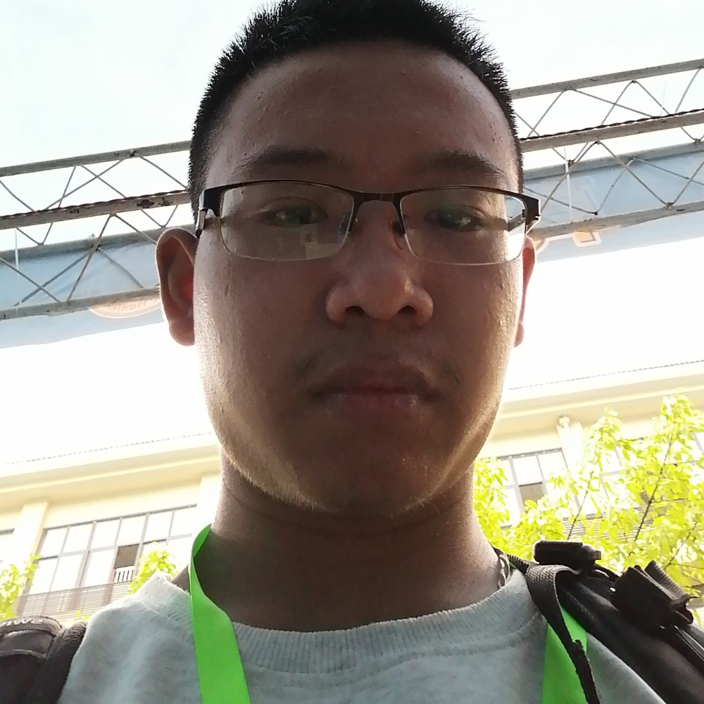 李大超的照片