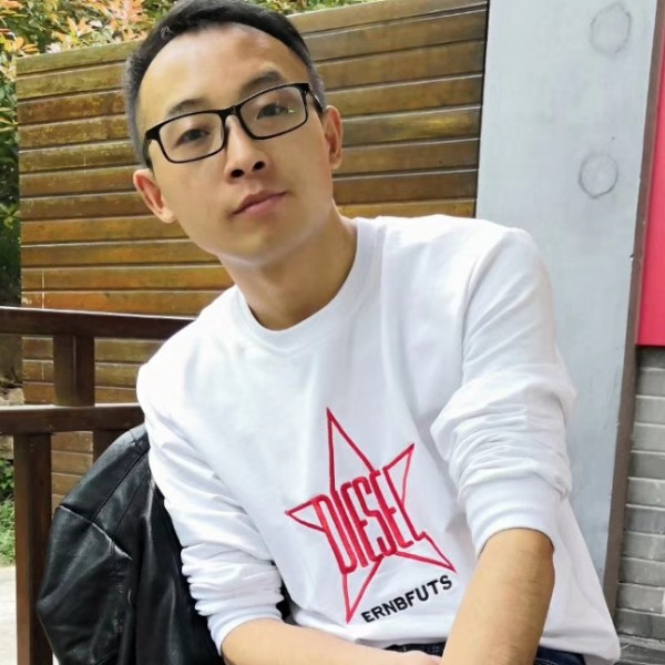 午夜行空的照片