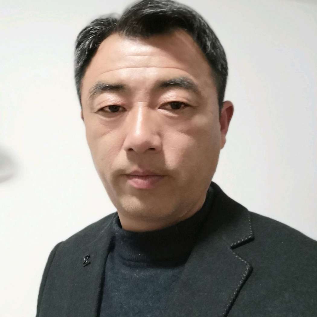 沉默有尊云的照片