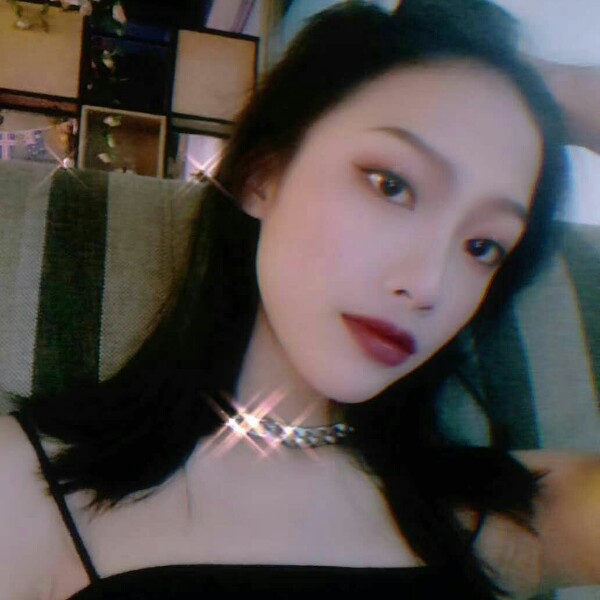小雷美少女的照片