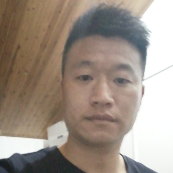 昏睡踢酸奶的照片