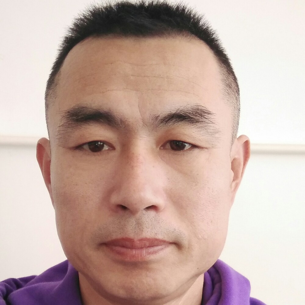 情动踢受伤的照片