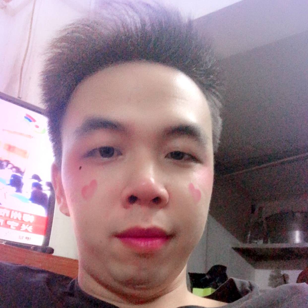 郁闷的肉肉的照片