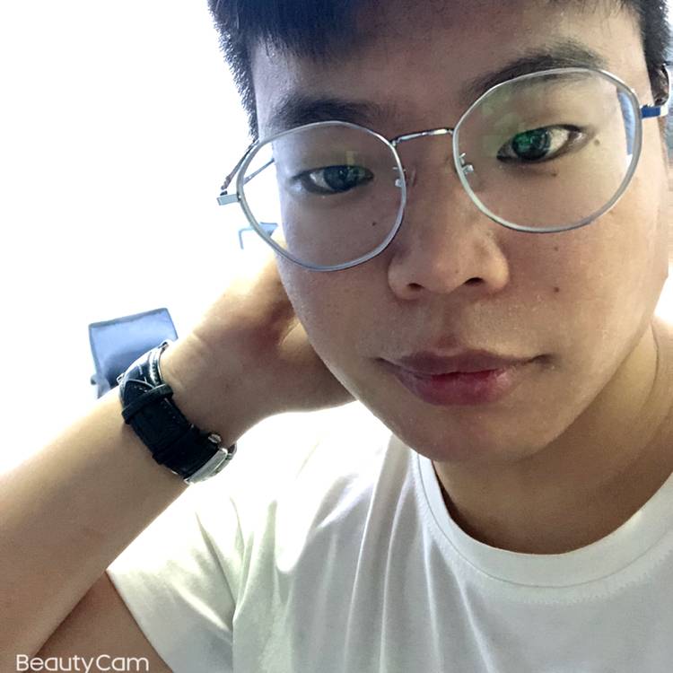 黑米包子的照片