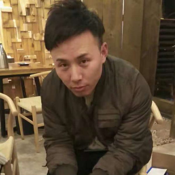 虚拟尊云的照片