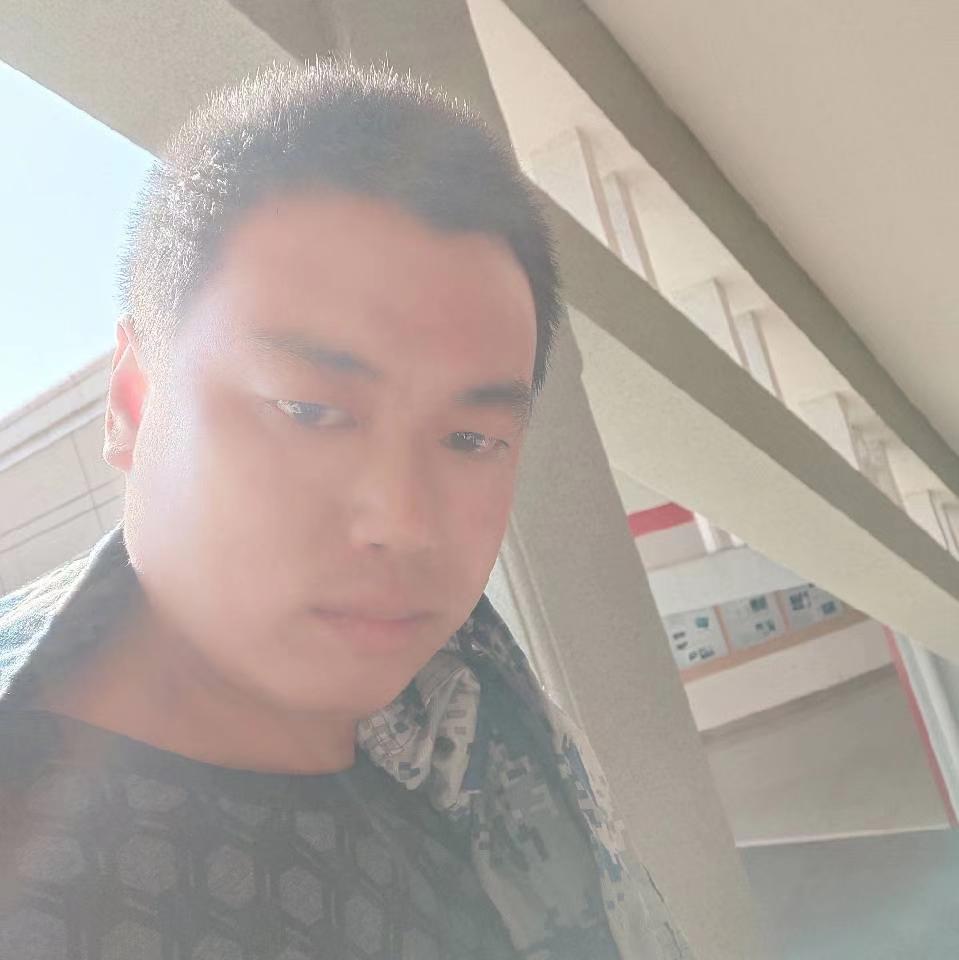 碧影泪了沉静的照片
