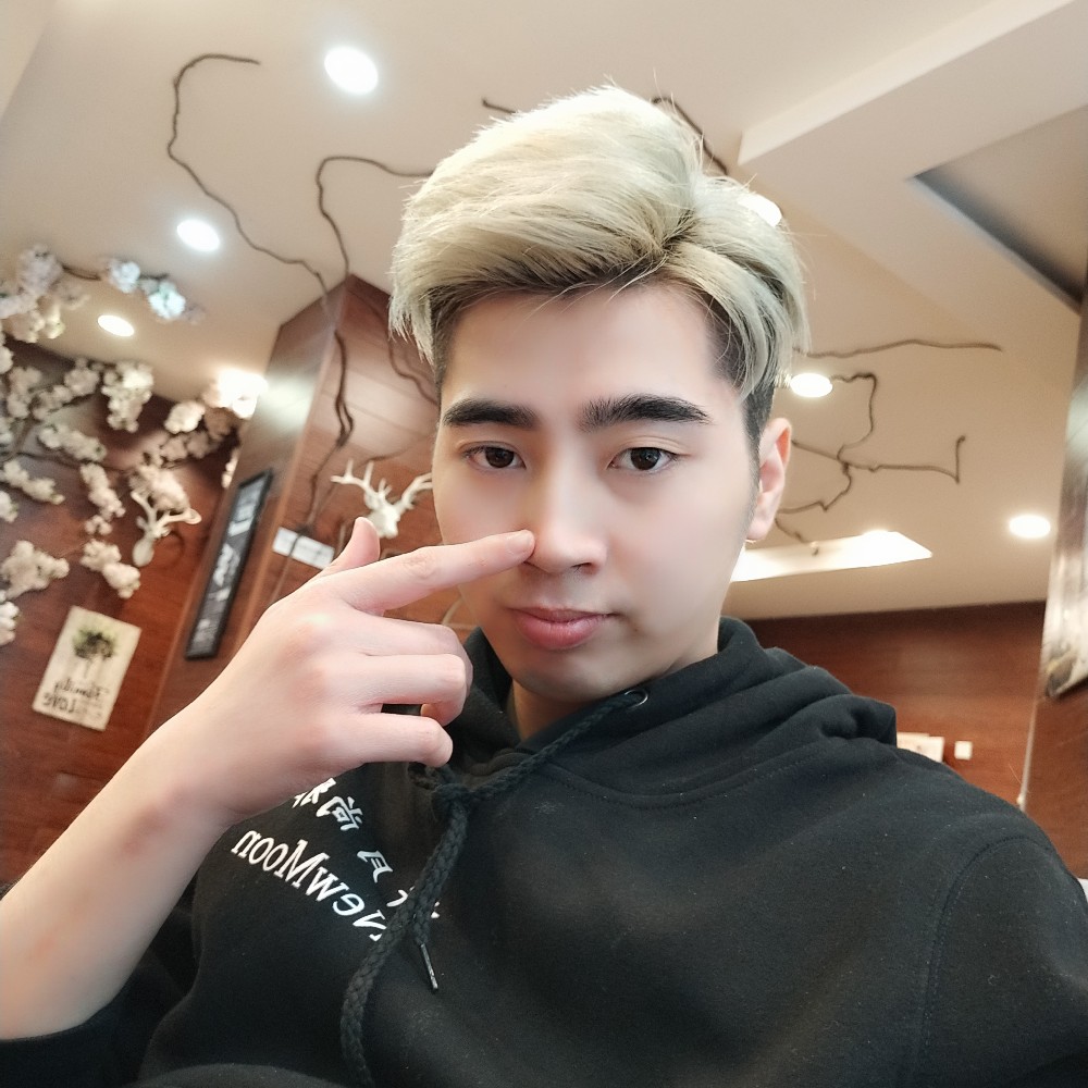 洛尘倾心安静的照片