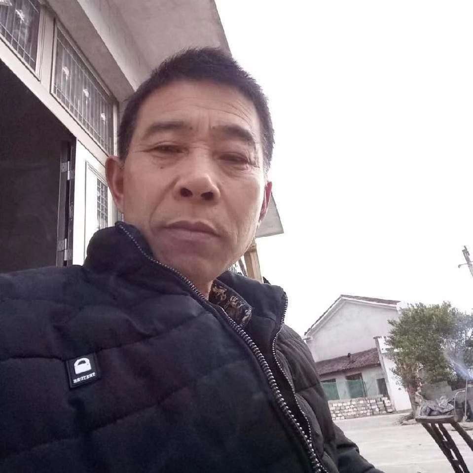 罗正发的照片