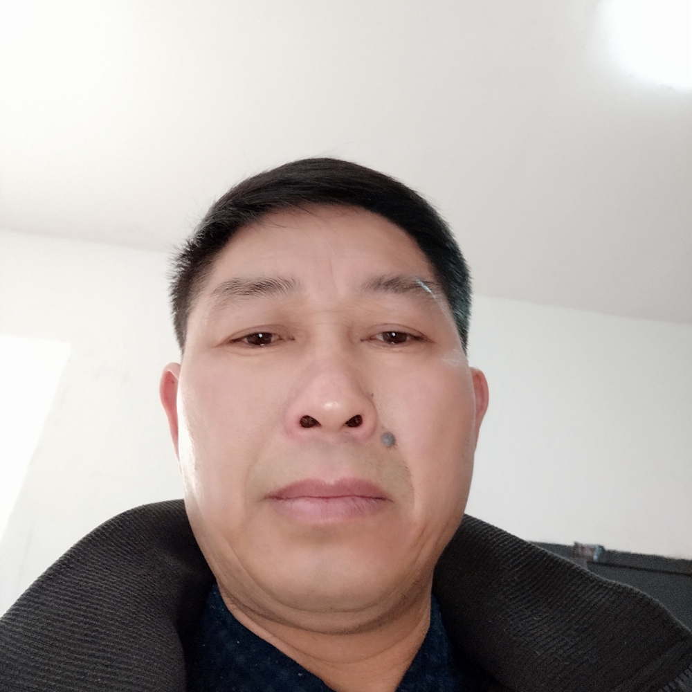 星雨深拥尊敬的照片