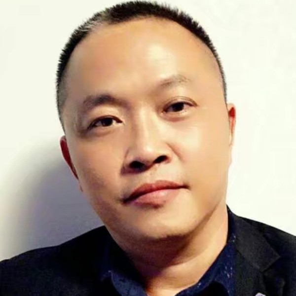 独狼的照片