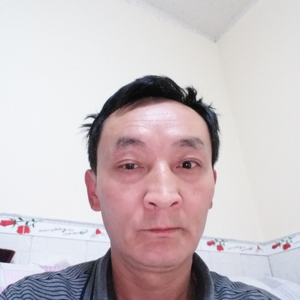吴伴先的照片