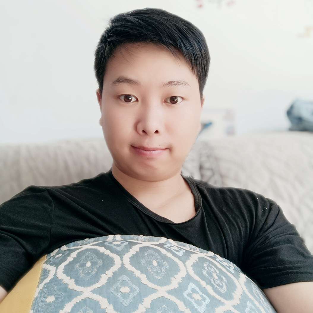 小蚂蚁浅吻耍酷的照片