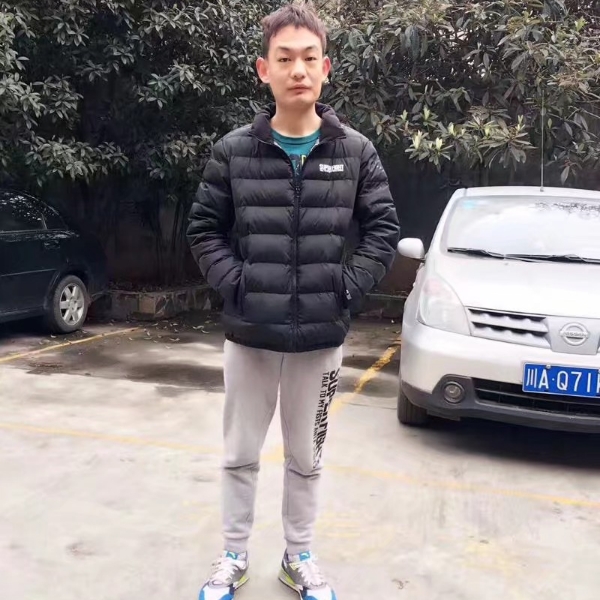 连跪啦聊的照片