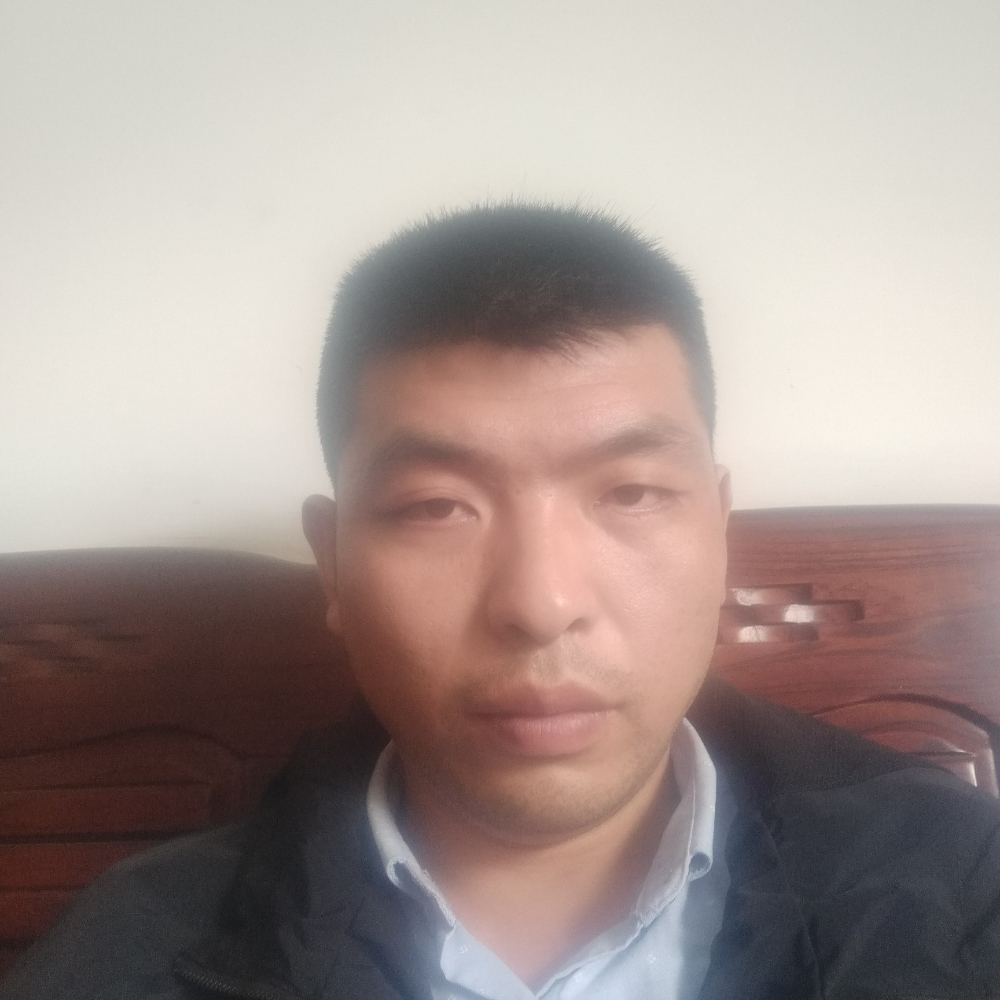 身影苦恋想人陪的照片
