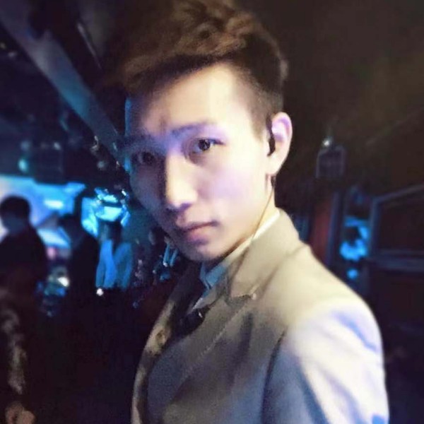 凌笑的照片