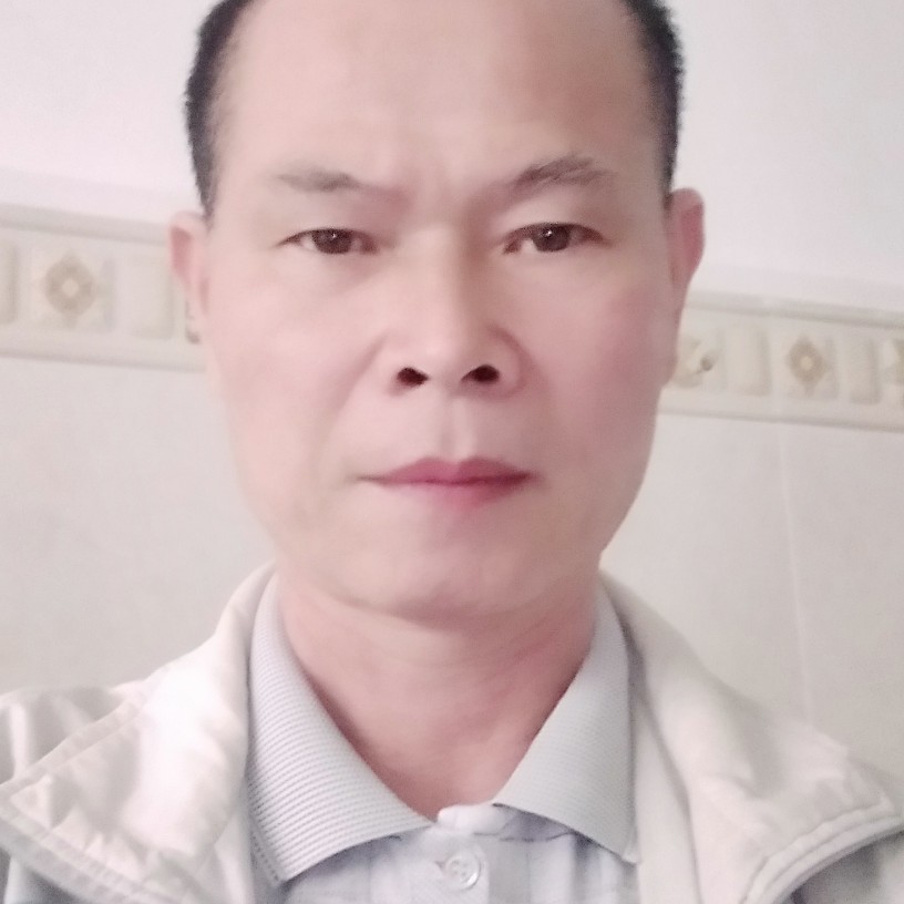 泥猴桃贪玩的照片