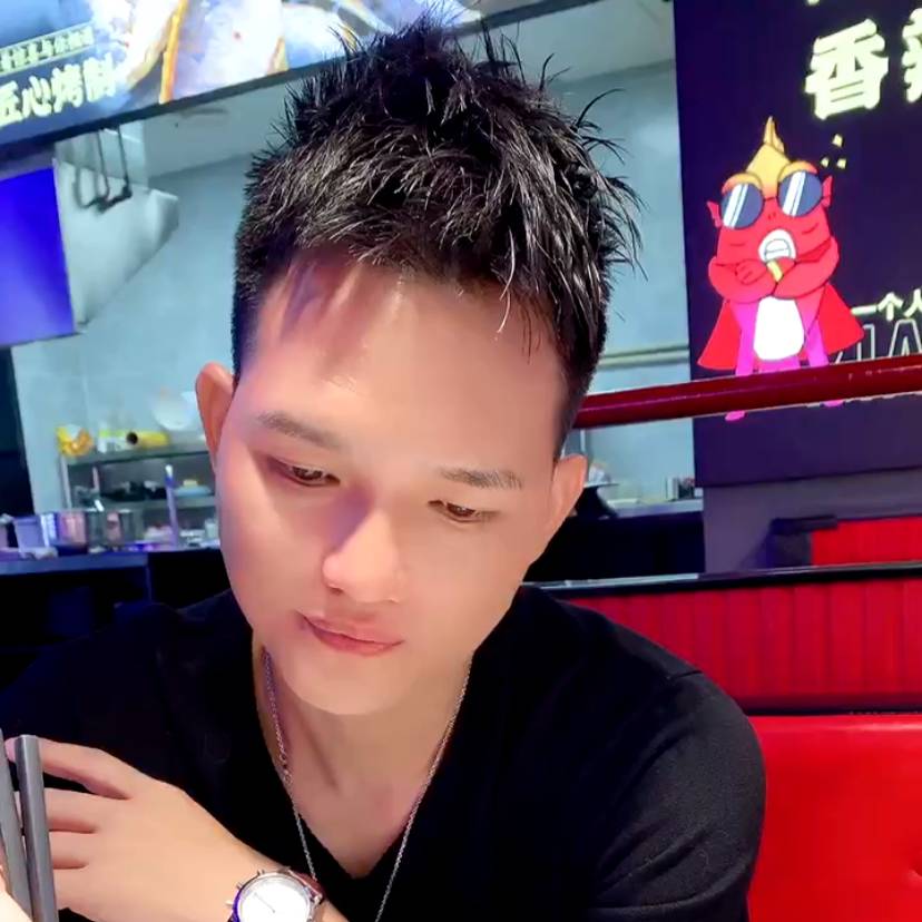 一吻定情的照片