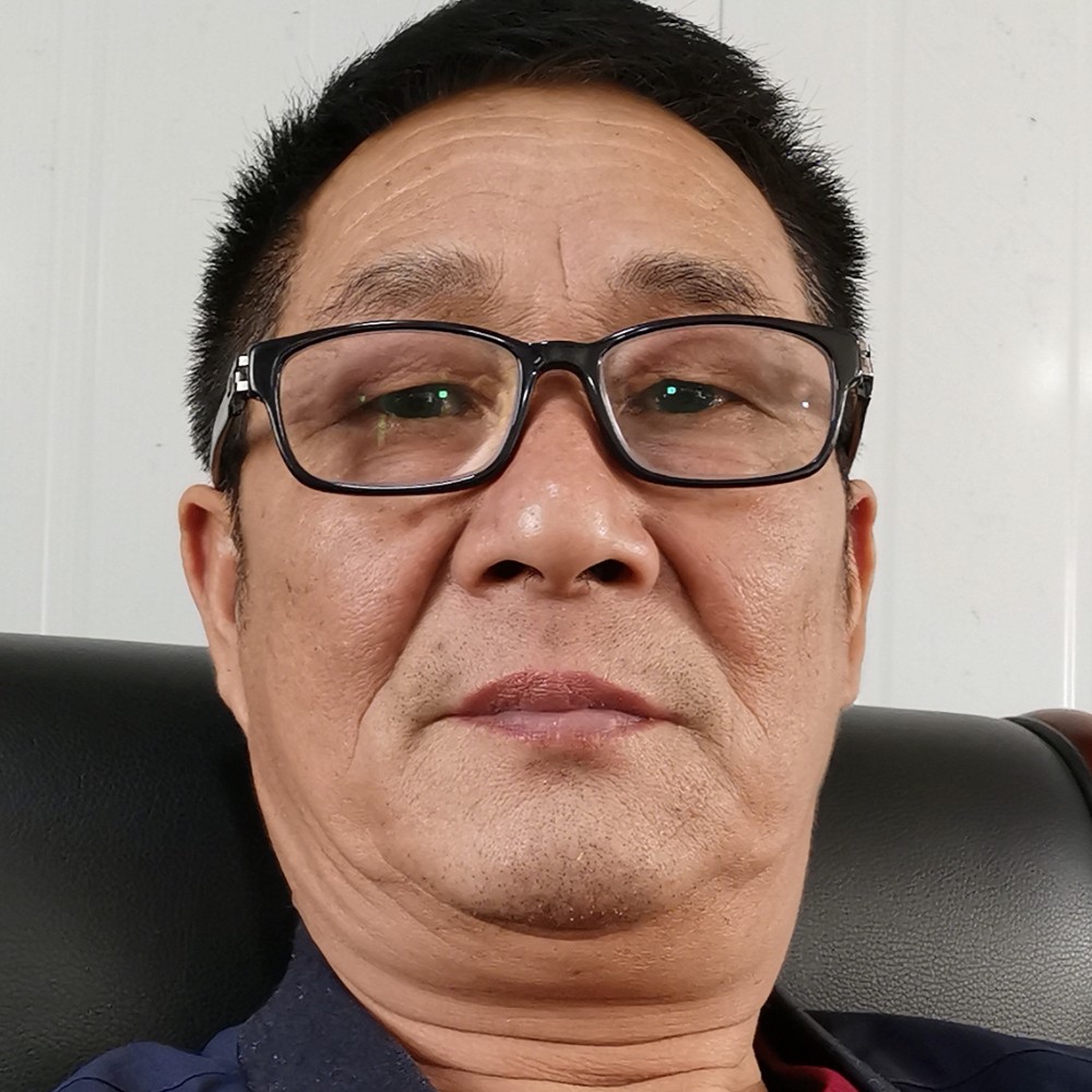 月光請帅气的照片