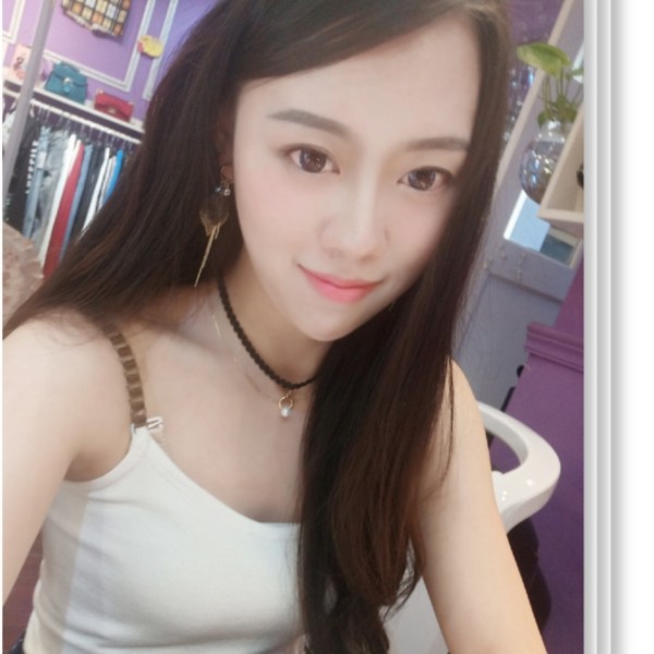 会撒娇白云的照片