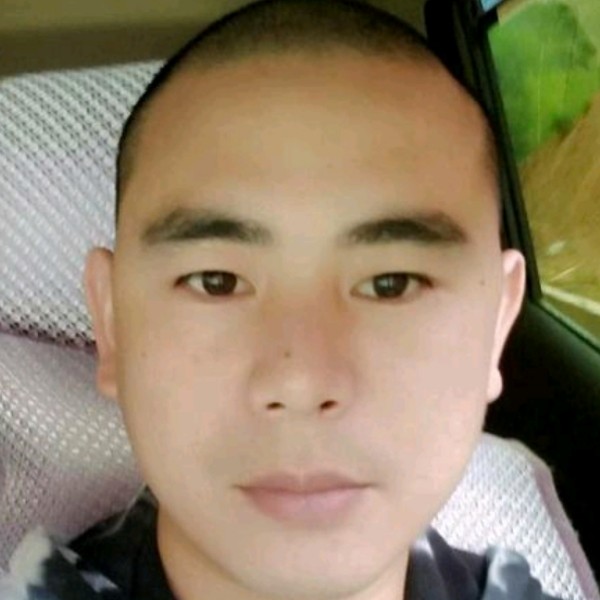 宝无奈的照片