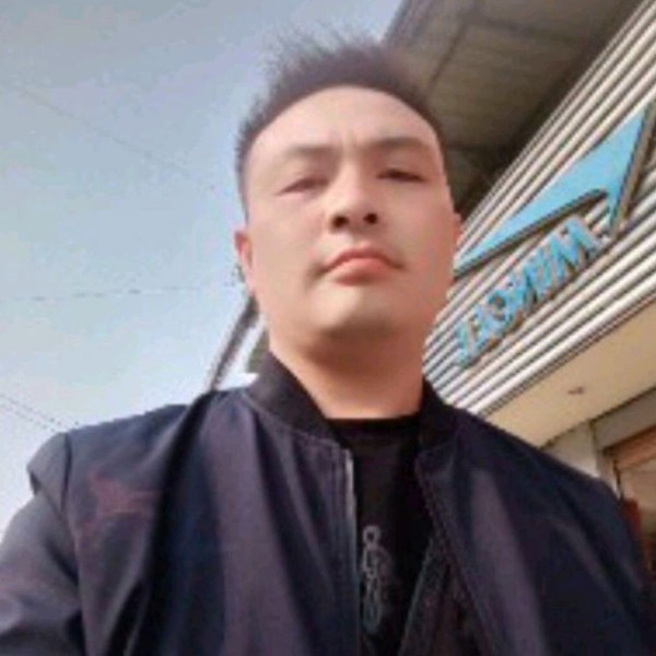 王义冲的照片