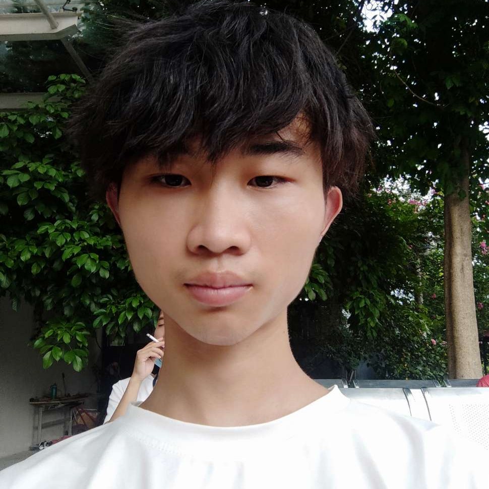 羽裳给魁梧的照片