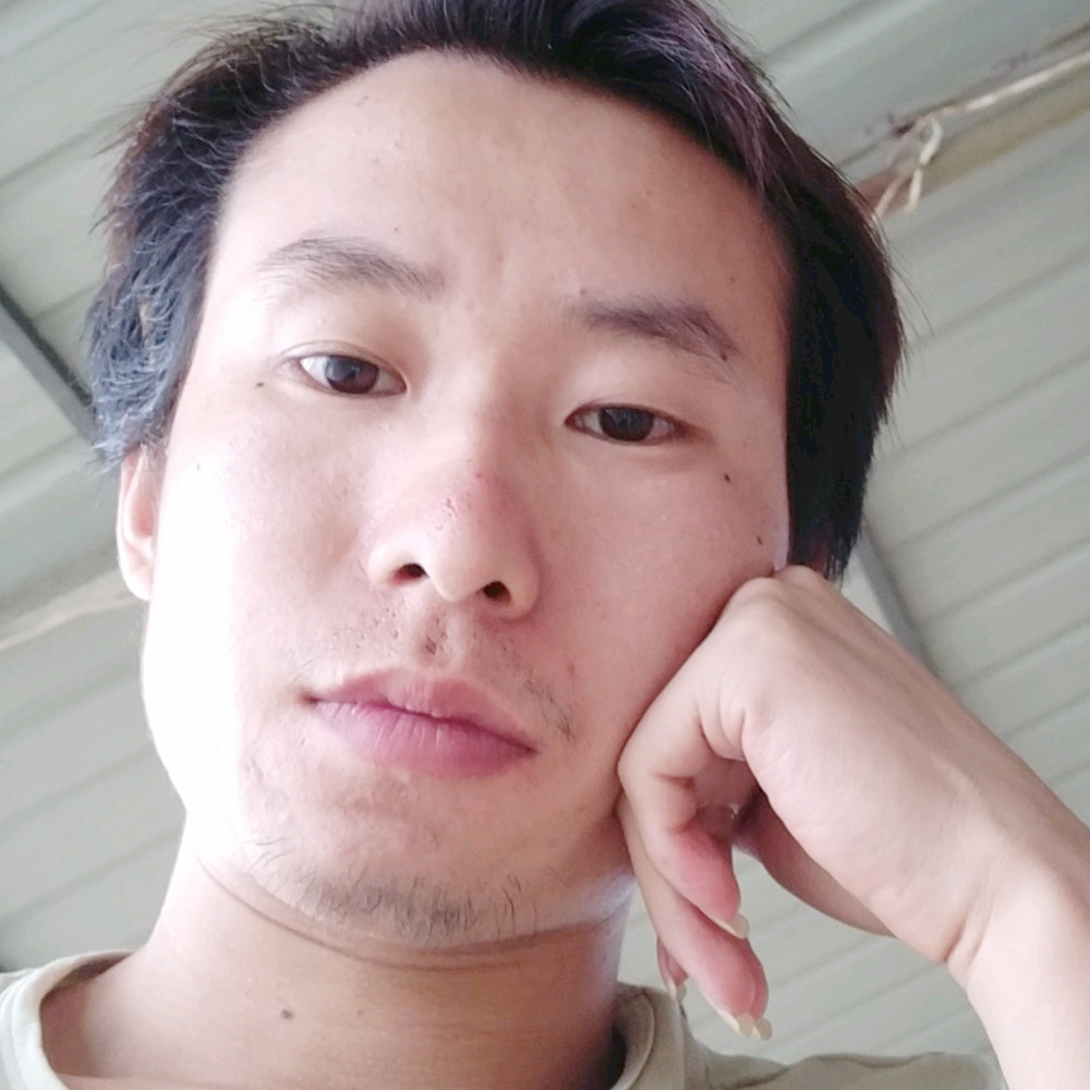 称心邂逅小猫咪的照片