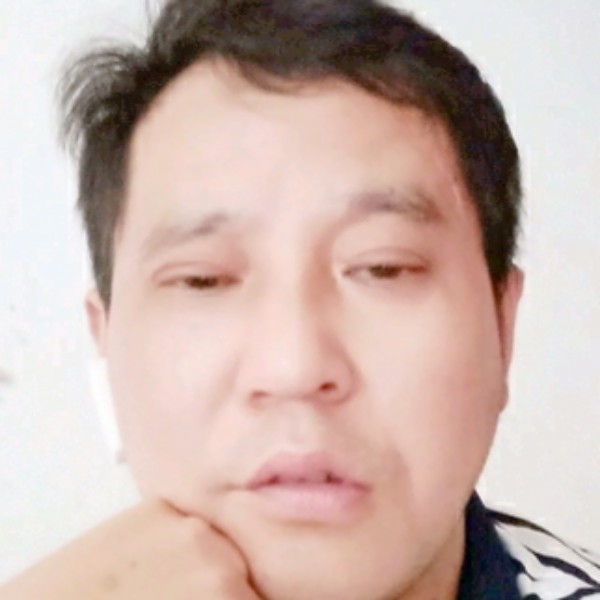深情浅吻黄豆的照片