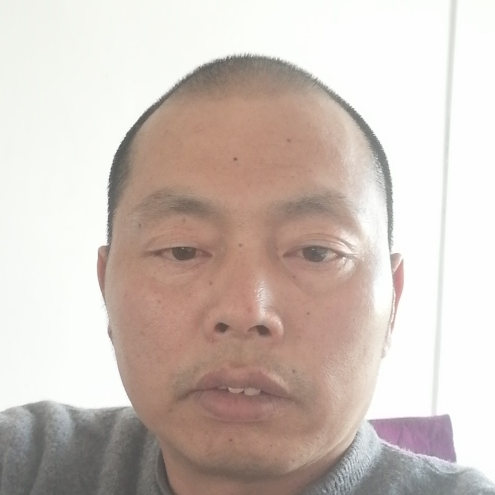 跳跃泪了毛巾的照片