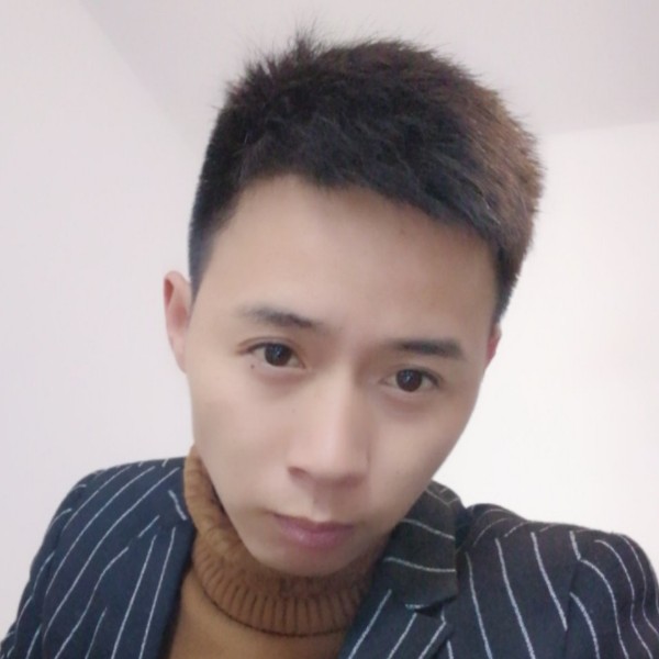 籤堃鳪龥的照片