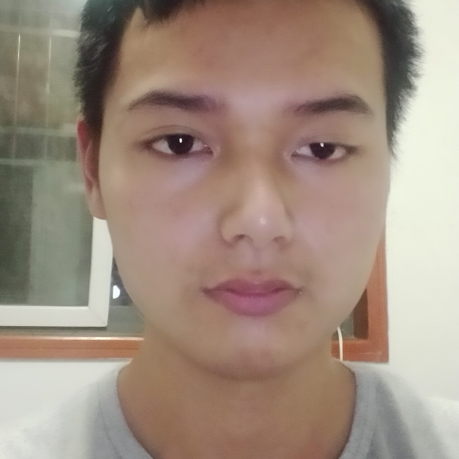 山岚闻虚幻的照片