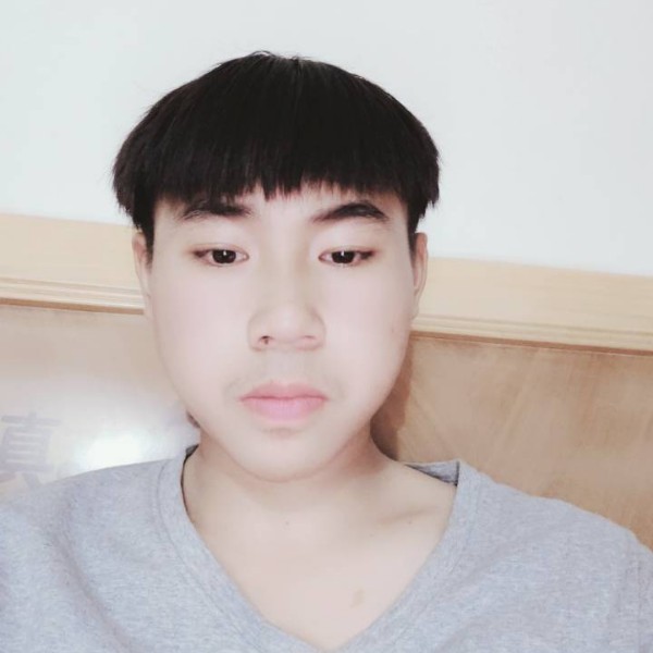 文静吃醋水蜜桃的照片