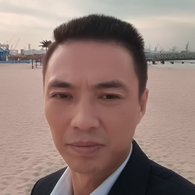 爱撒娇深拥野狼的照片