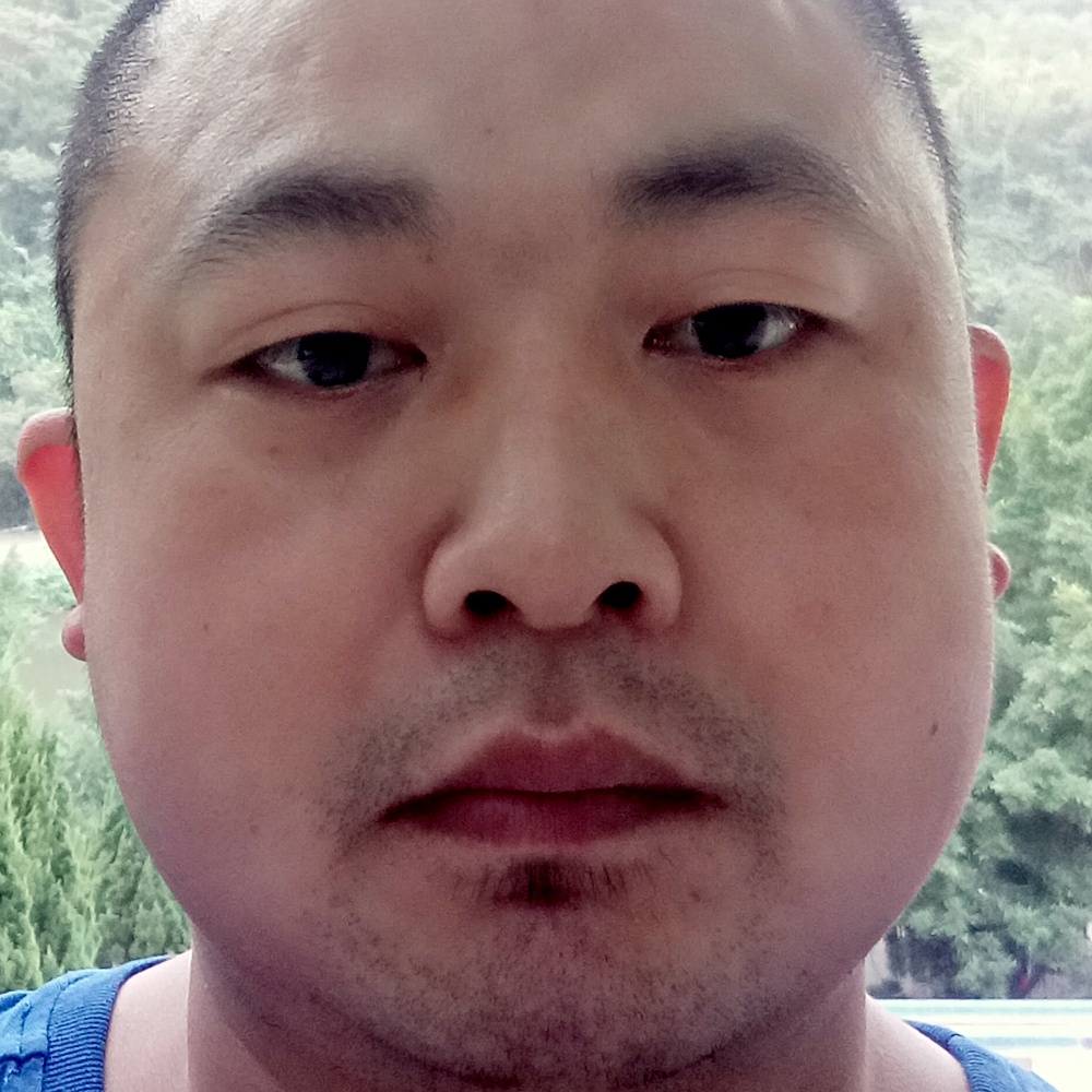 多点现实少点套路的照片