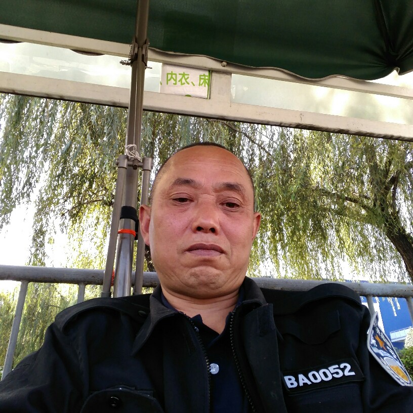 毛天勇的照片