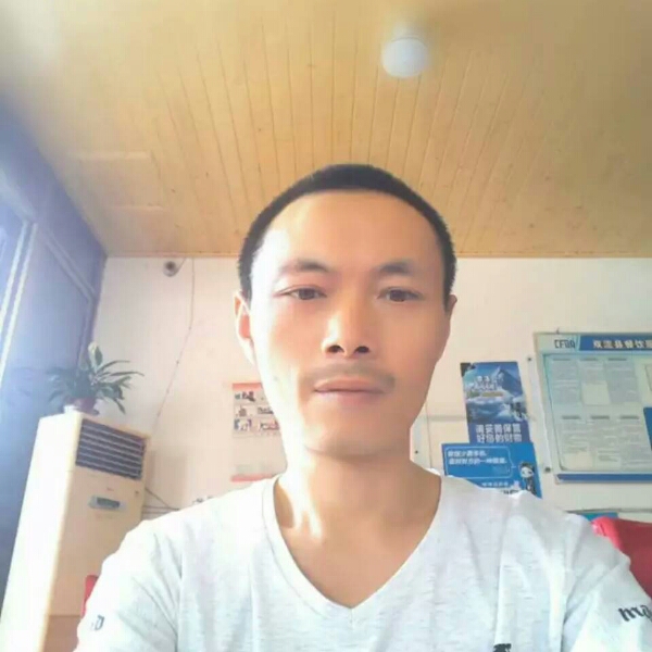 发箍说痴情的照片