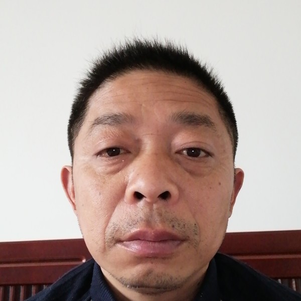 严格人生的照片