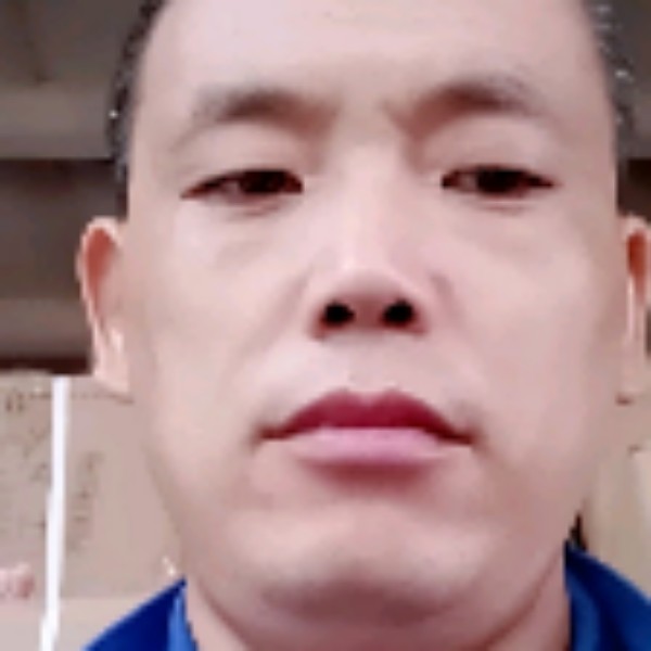 董云强的照片