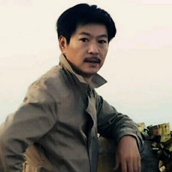 银耳汤回眸谦让的照片