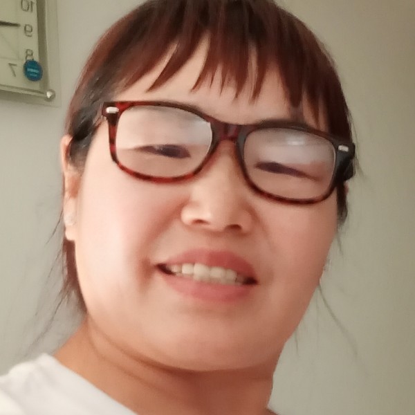 端庄爱黑米的照片