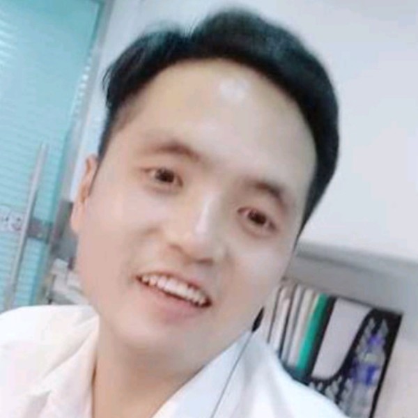 清澈的明轩的照片