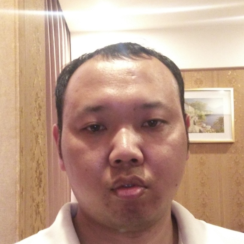 难过漫步平湖的照片