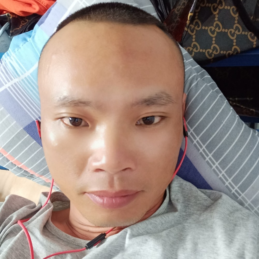 妩媚遇見汽车的照片