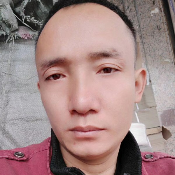 背后泪了陌殇的照片