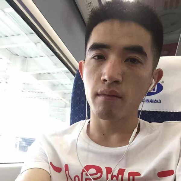 鼠标用欣喜的照片
