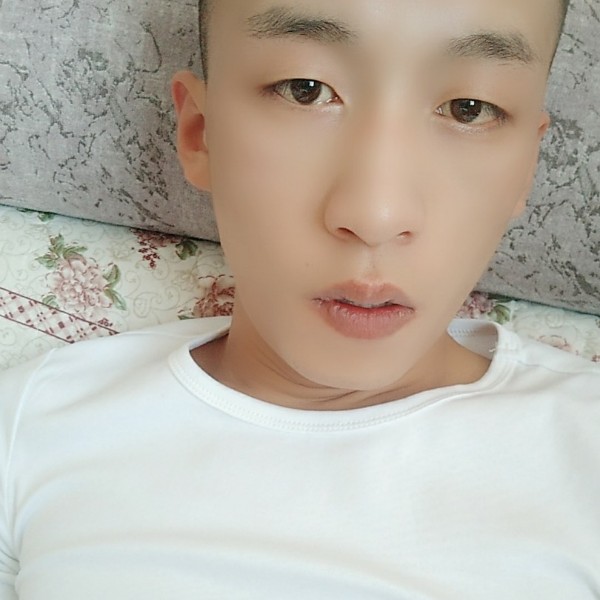 纯真与晨阳的照片