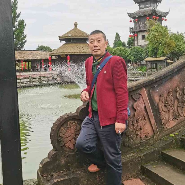 高兴演变绝影的照片